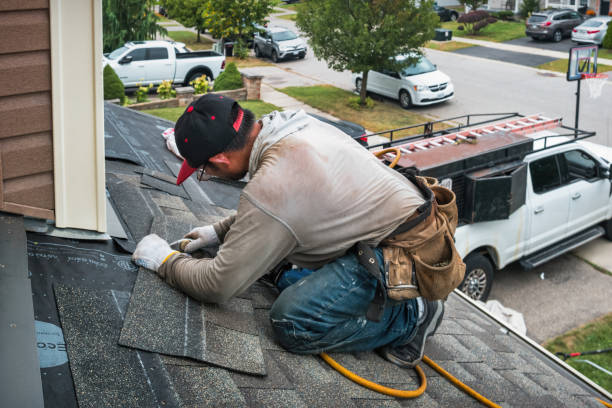 Professional Roofing technician working in Dana, IN